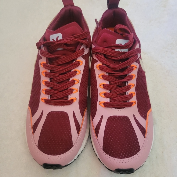 Veja Women's Sneakers! - Picture 4 of 13